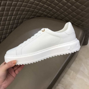 LOUIS VUITTON TIME OUT SNEAKER - LV140