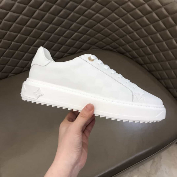 LOUIS VUITTON TIME OUT SNEAKER - LV138