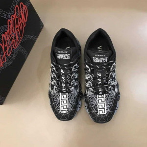 VERSACE CHAIN REACTION SNEAKER - VS41