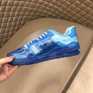 LOUIS VUITTON TRAINER SNEAKER IN BLUE - LV282