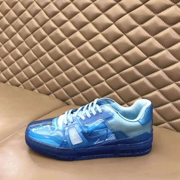 LOUIS VUITTON TRAINER SNEAKER IN BLUE - LV282