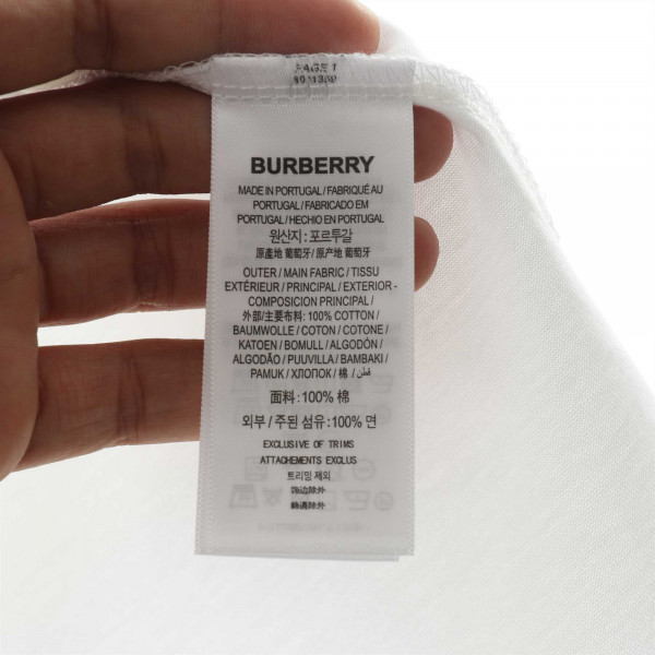 "Burberry Logo-Print Cotton T-Shirt - BBRS33"