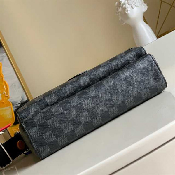 LOUIS VUITTON FLAP MESSENGER DAMIER GRAPHITE CANVAS N40418