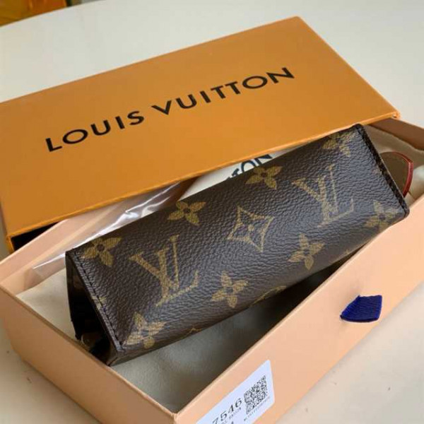 LOUIS VUITTON TOILETRY POUCH 15 MONOGRAM CANVAS M47546