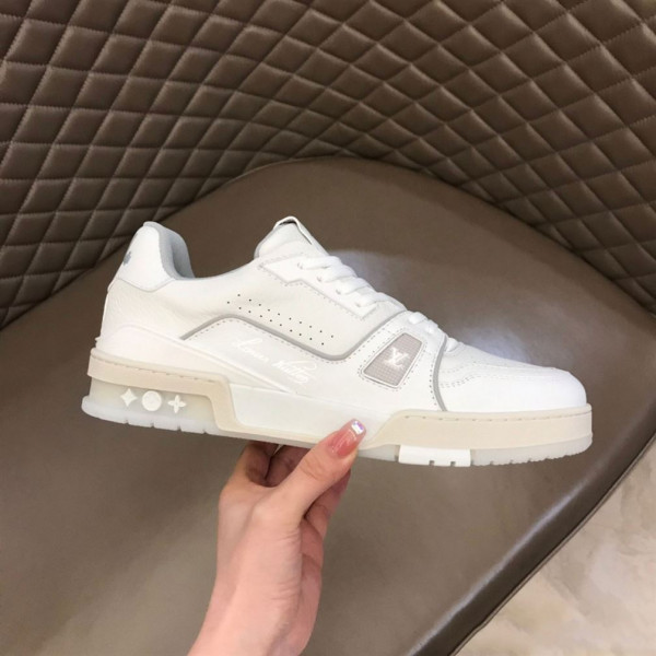 LOUIS VUITTON TRAINER SNEAKERS IN WHITE - LSVT094