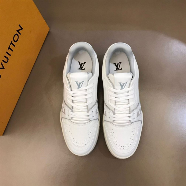 LOUIS VUITTON TRAINER SNEAKERS IN WHITE - LSVT094