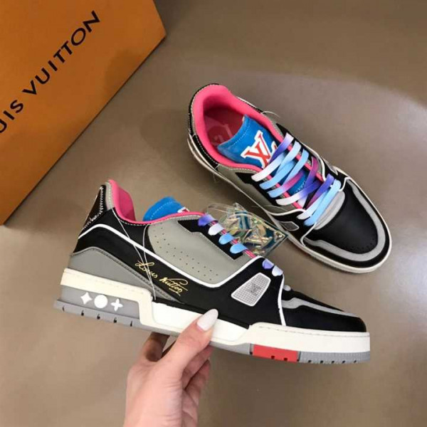 LOUIS VUITTON TRAINER SNEAKERS - LSVT090