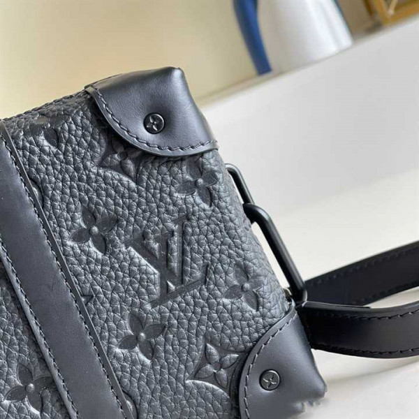 M80224 LOUIS VUITTON SOFT TRUNK WALLET TAURILLON MONOGRAM LEATHER