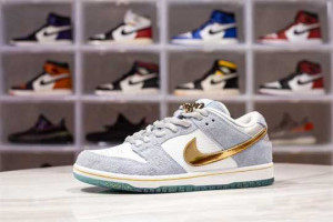 NIKE SB DUNK LOW SEAN CLIVER - NK26