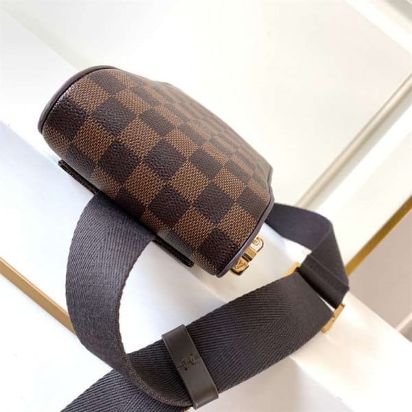 LOUIS VUITTON AVENUE SLING BAG - WLM211