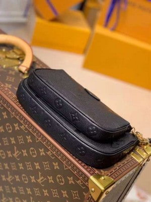 LOUIS VUITTON MULTI POCHETTE ACCESSOIRES - WLM258