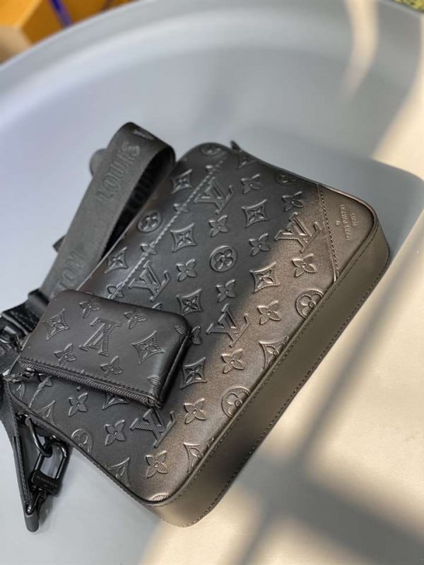 LOUIS VUITTON DUO MESSENGER BAG - WLM157