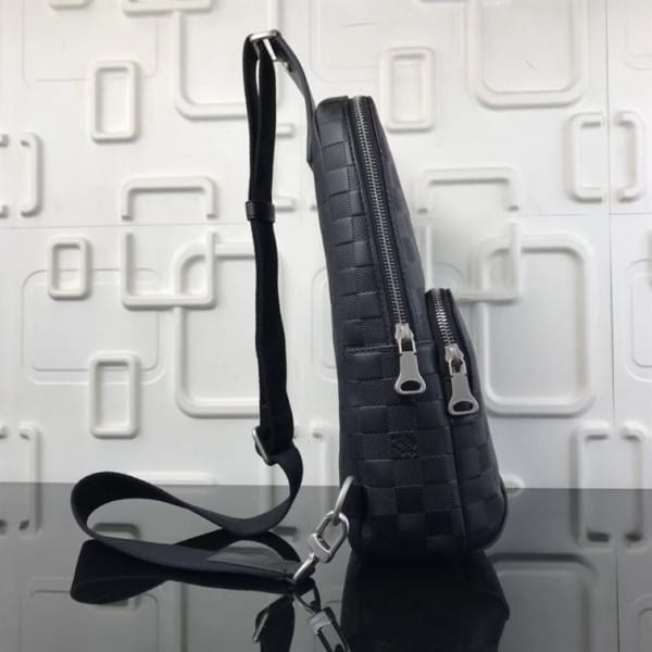 " Louis Vuitton Avenue Sling Bag - WLM042"