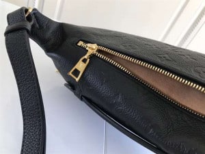 LOUIS VUITTON DISCOVERY BUMBAG - WLM182