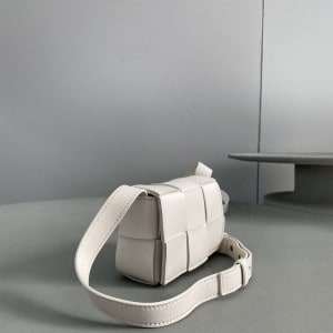 BOTTEGA VENETA CASSETTE IN WHITE - WBV06