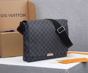 LOUIS VUITTON DISTRICT MM - WLM210