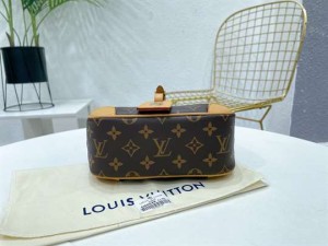 LOUIS VUITTON DEAUVILLE MINI - WLM312