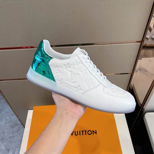 LOUIS VUITTON RIVOLI SNEAKER - LSVT138