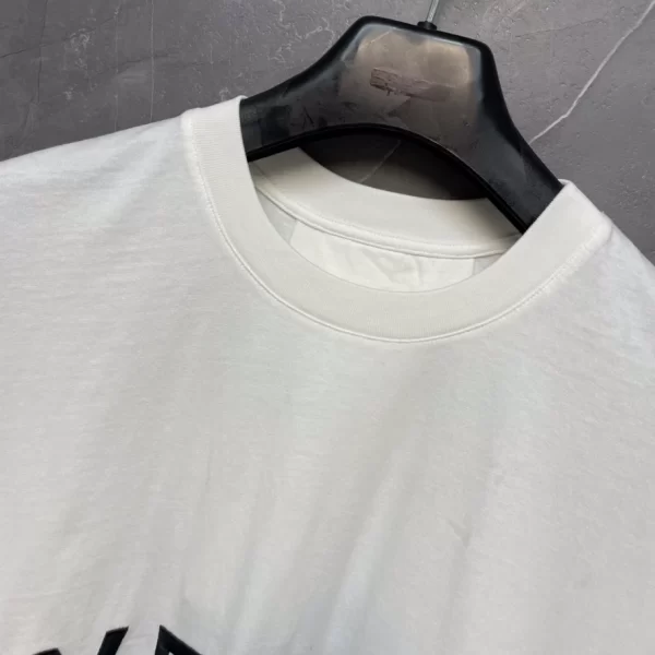 Givenchy 4g Embroidered T-shirt - GVS32