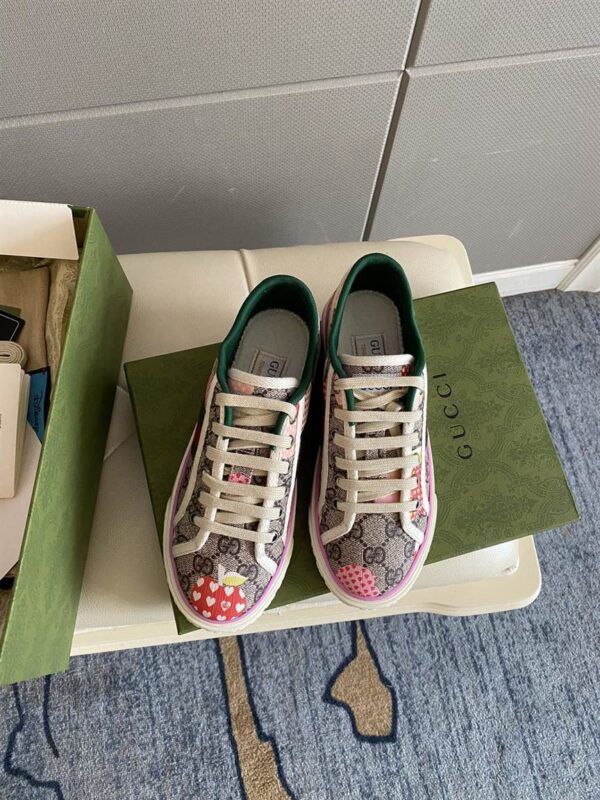 Gucci Sneaker - GC124