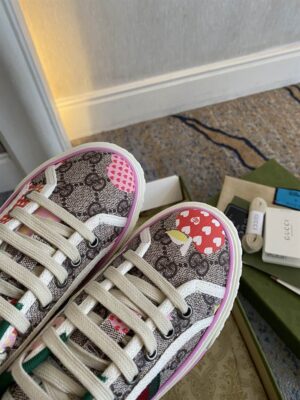 Gucci Sneaker - GC124