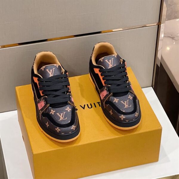 LOUIS VUITTON TRAINER SNEAKER – LSVT207