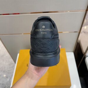 LOUIS VUITTON X NIKE – LSVT215