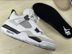 Air Jordan 4 Military Black - AJH064