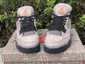 Air Jordan 4 Taupe Haze - AJH085