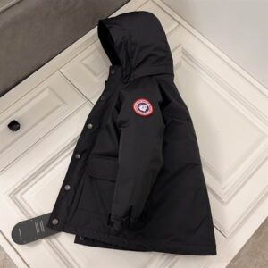 Canada Goose - CG002