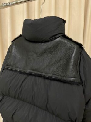 Moncler Coat - MC018