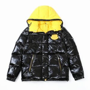 Moncler Coat - MC032