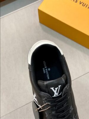 LOUIS VUITTON RIVOLI SNEAKER– LSVT248