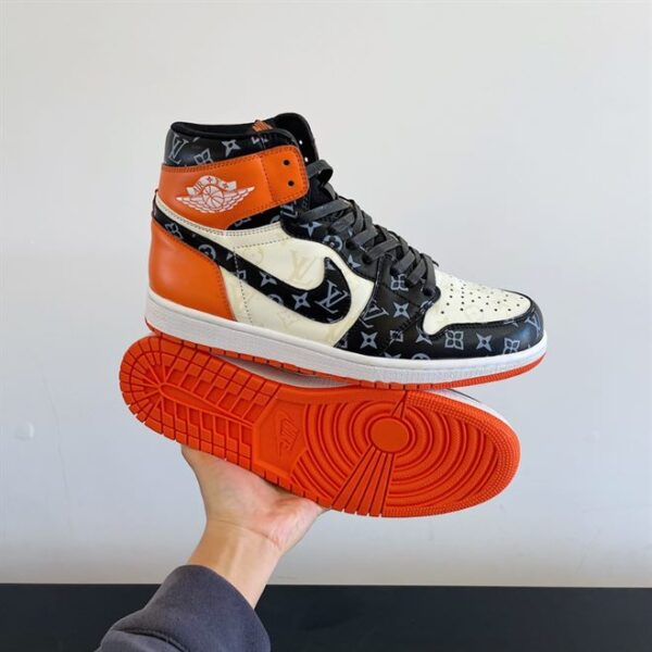 LOUIS VUITTON X NIKE TRAINER SNEAKER – LSVT253