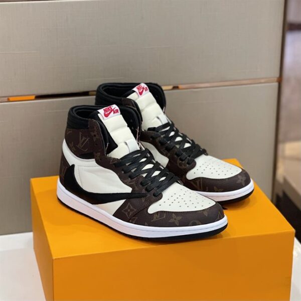 LOUIS VUITTON X NIKE TRAINER SNEAKER – LSVT257