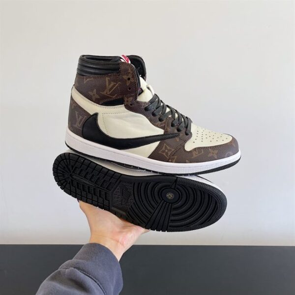 LOUIS VUITTON X NIKE TRAINER SNEAKER – LSVT257