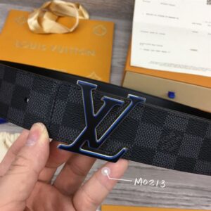 LOUIS VUITTON BELT - B035