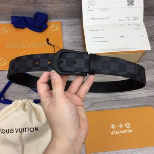 LOUIS VUITTON BELT - B043