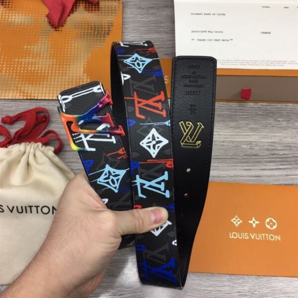 LOUIS VUITTON BELT - B050