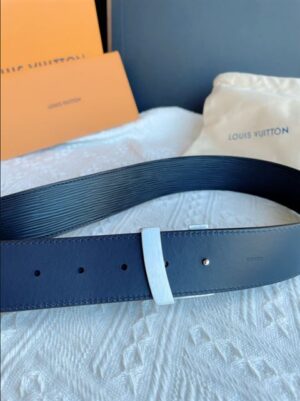 LOUIS VUITTON BELT - B054