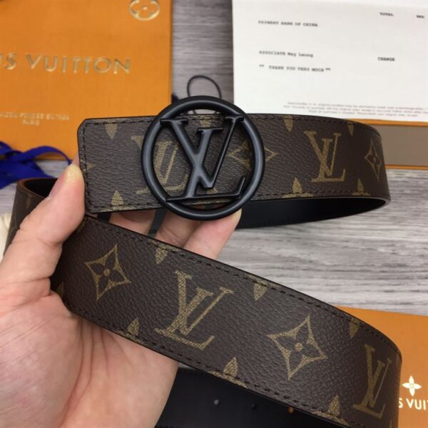 LOUIS VUITTON BELT - B065