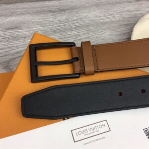 LOUIS VUITTON BELT - B068