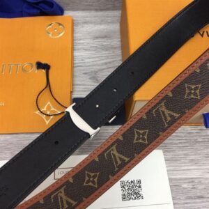 LOUIS VUITTON BELT - B071