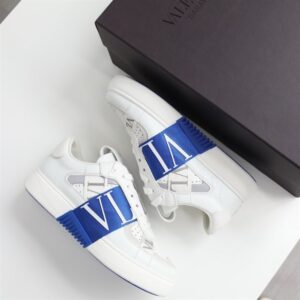 LOW-TOP CALFSKIN VL7N SNEAKER WITH BANDS - VLS027