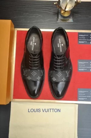 Louis Vuitton Lace-ups Shoes - LLV34