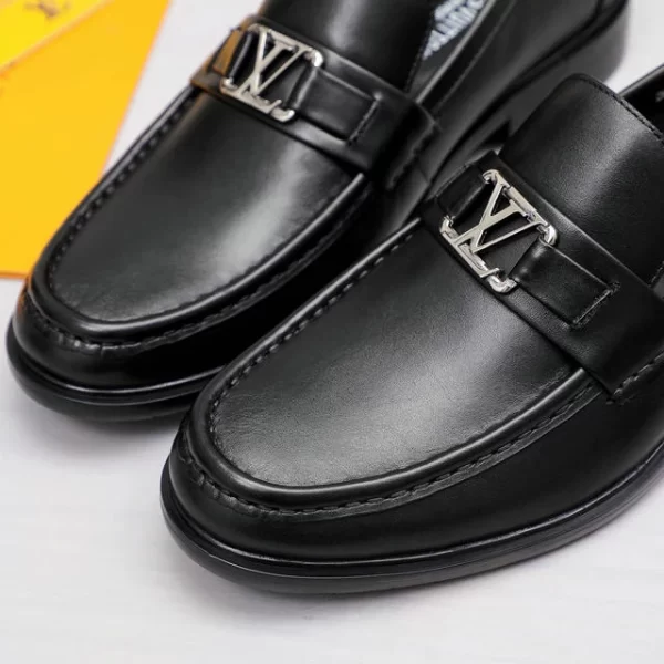 Louis Vuitton Loafers - LLV02