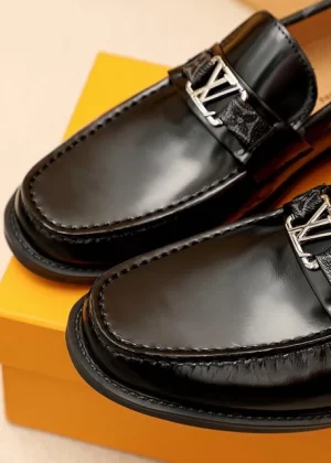 Louis Vuitton Loafers - LLV23