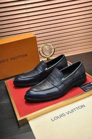Louis Vuitton Loafers - LLV31