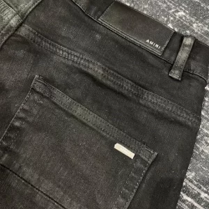 AMIRI JEANS - AJ009