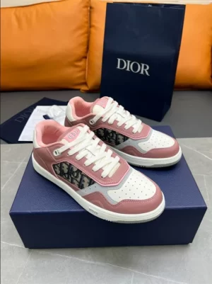 B27 LOW-TOP SNEAKER PINK AND CREAM SMOOTH CALFSKIN WITH BEIGE AND BLACK DIOR OBLIQUE JACQUARD - CDO94